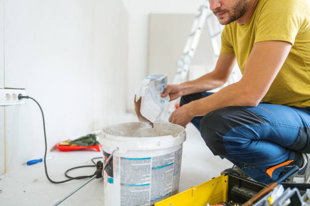 Best Emergency Mold Remediation  in Searingtown, NY